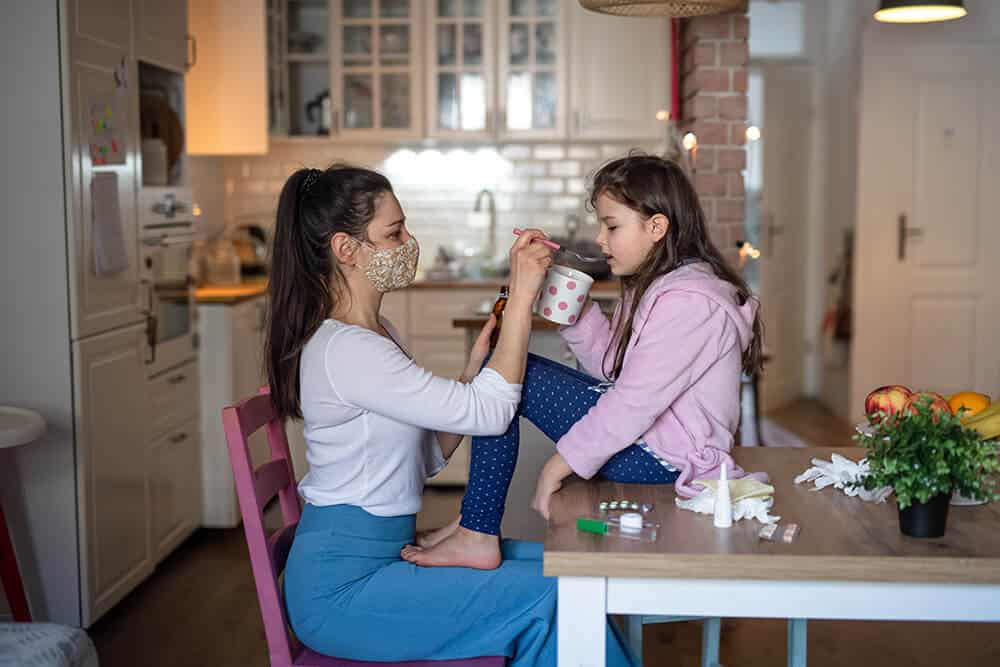 virus famille salle à manger